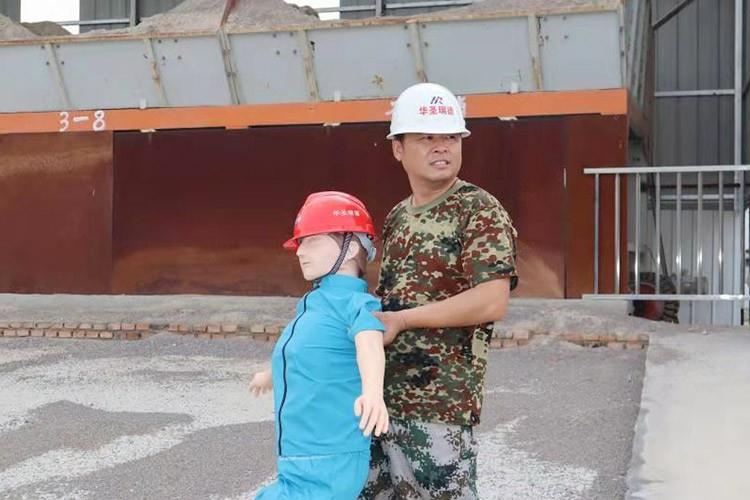 华圣瑞德开展高温中暑应急处置演练